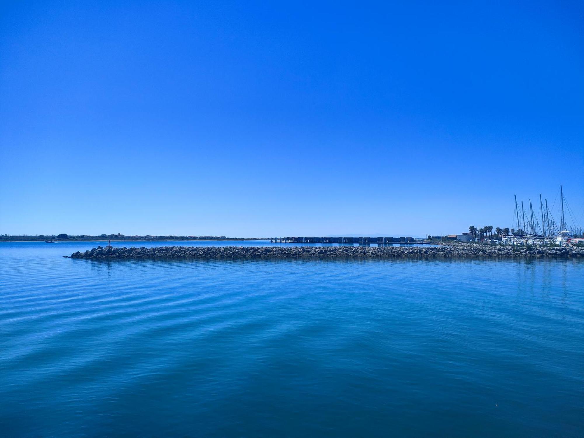 Apartment Gruissan, Cabine, Au Calme Vue Degagee Sur Marina